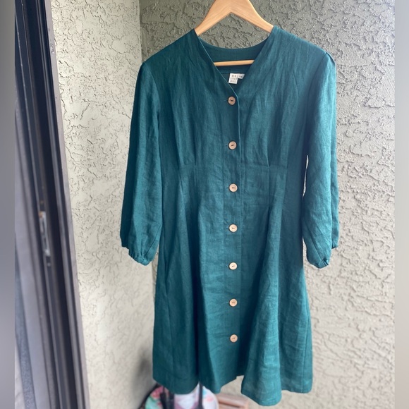 OldLinenMill emerald green linen 3/4 puff sleeve button-down dress. - Picture 2 of 7
